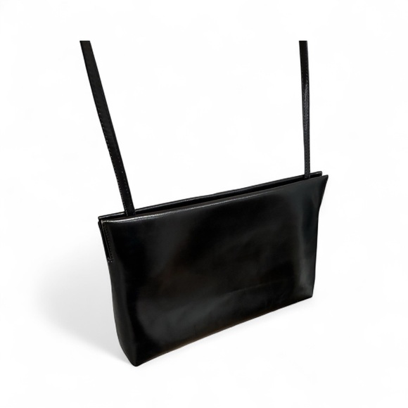 Salvatore Ferragamo Black Leather Shoulder Bag - Picture 6 of 11